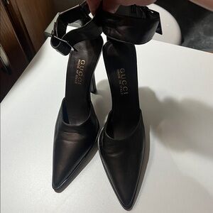 Gucci Dark Brown Pumps with Pointed Toe